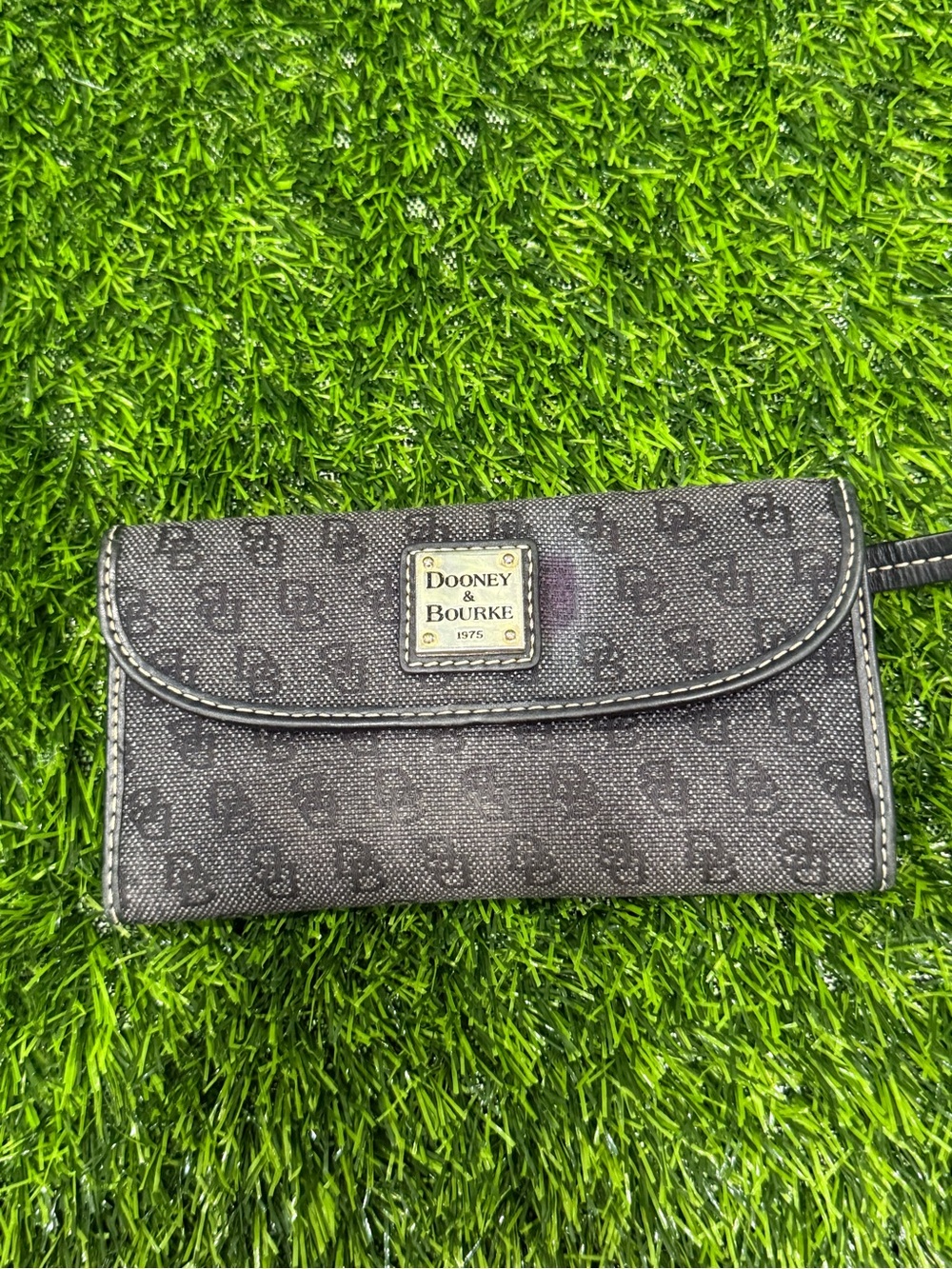 Dooney & Bourke Charcoal Signature Monogram Continental Clutch Wallet